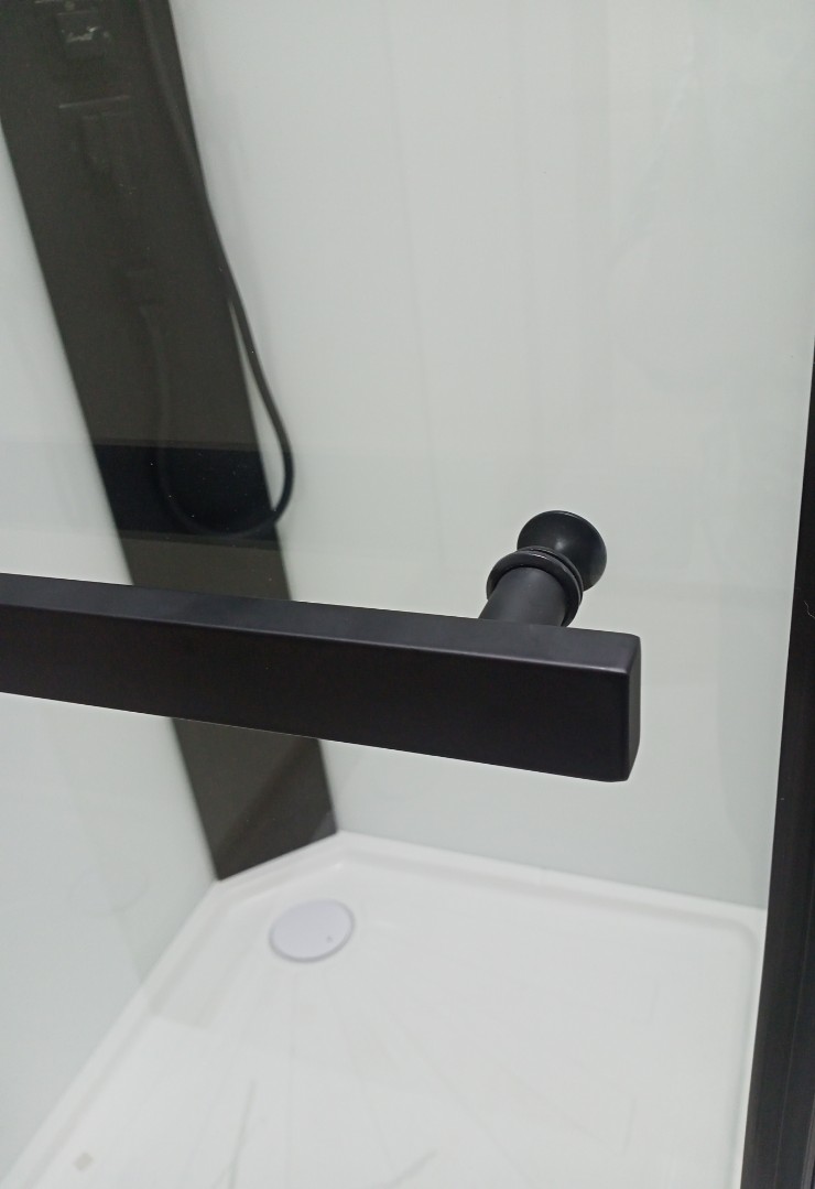 Душевая кабина Ceruttispa Chika 901B тропический душ, угловая, без крыши