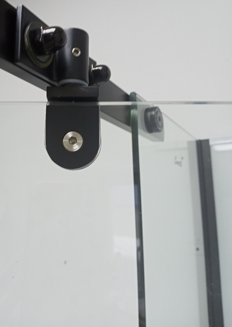 Душевая кабина Ceruttispa Chika 901B тропический душ, угловая, без крыши