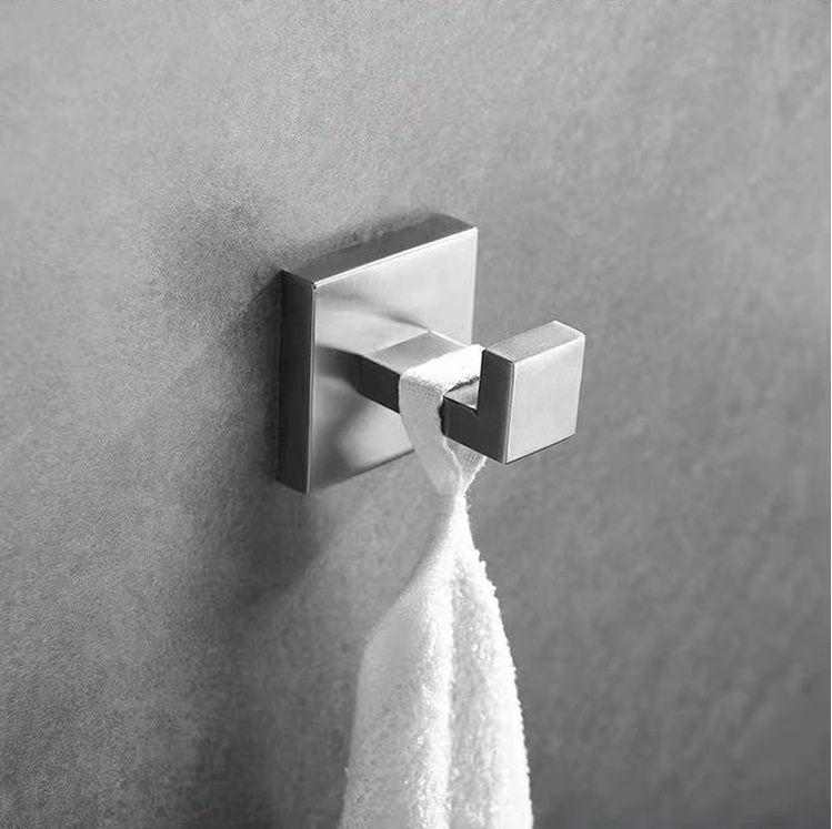 Набор аксессуаров для ванной BOCH MANN CR-F25