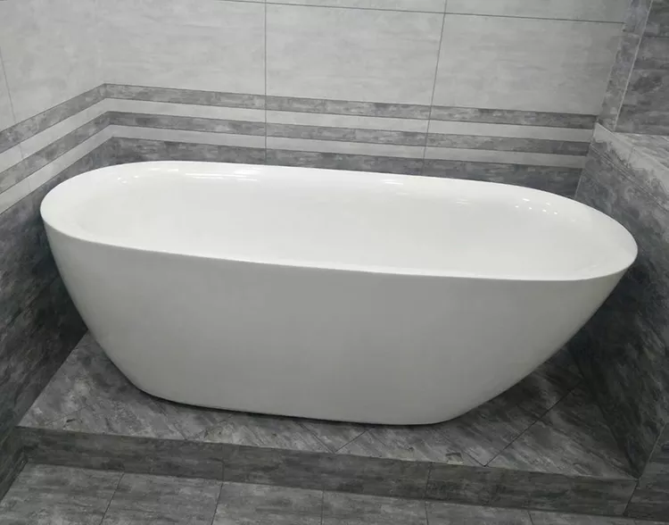 Отдельностоящая акриловая ванна Cerutti SPA КОМО (Como) 7386 без гидромассажа