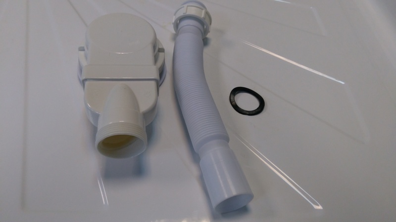 Сифон для низкого поддона Ceruttispa D85мм. под отв. D от 85 до 90мм. с гофрой D40мм. к поддонам Ceruttispa