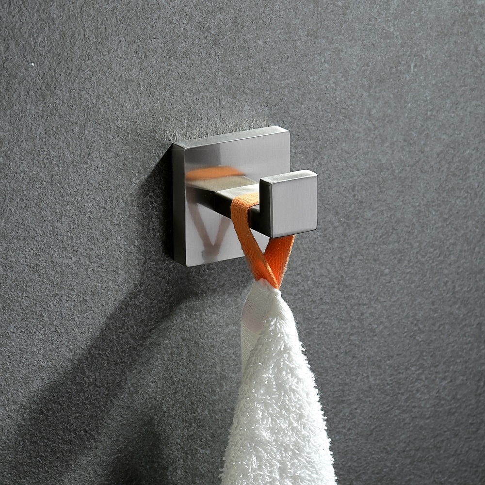 Набор аксессуаров для ванной BOCH MANN CR-F25