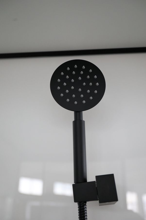 Душевая кабина Ceruttispa Viva91B, тропический душ, закрытая, 90х90х215