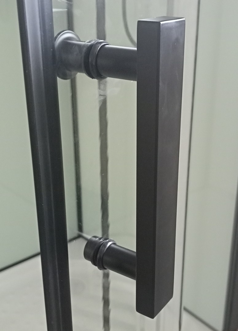 Душевая кабина Cerutti SPA KORRA90B тропический душ, угловая, черный профиль