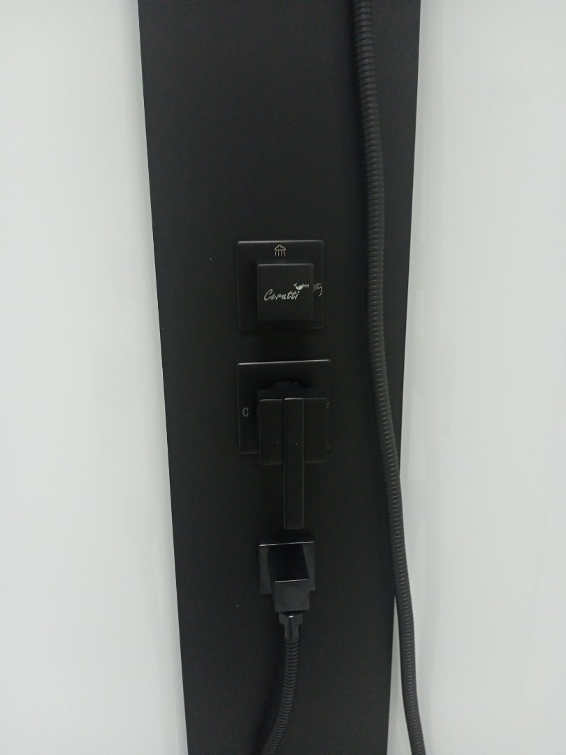 Душевая кабина Ceruttispa Chika 901B тропический душ, угловая, без крыши