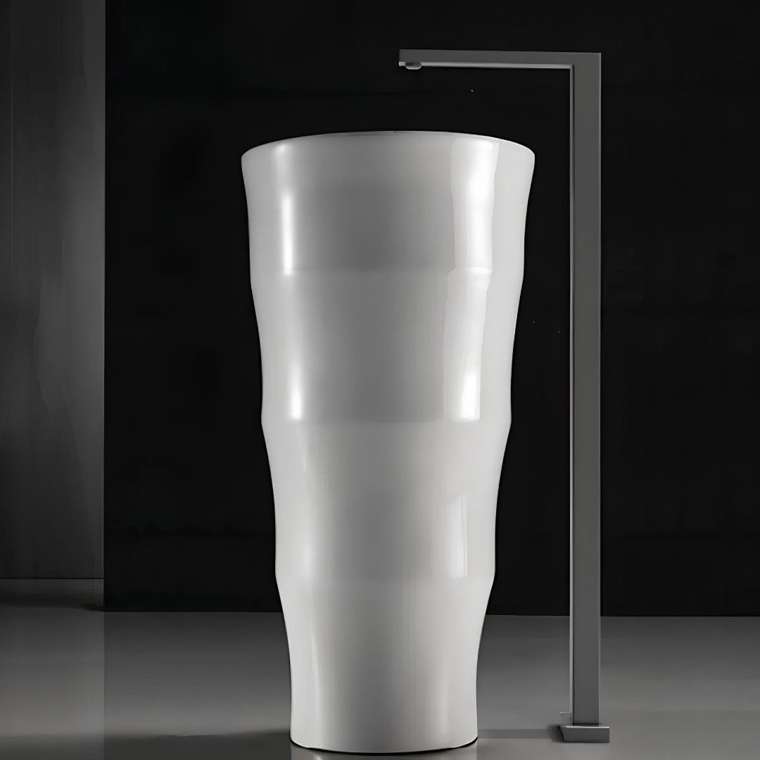 Раковина напольная Ceruttispa Alessia белая, литая с пьедесталом 42х42х83 см