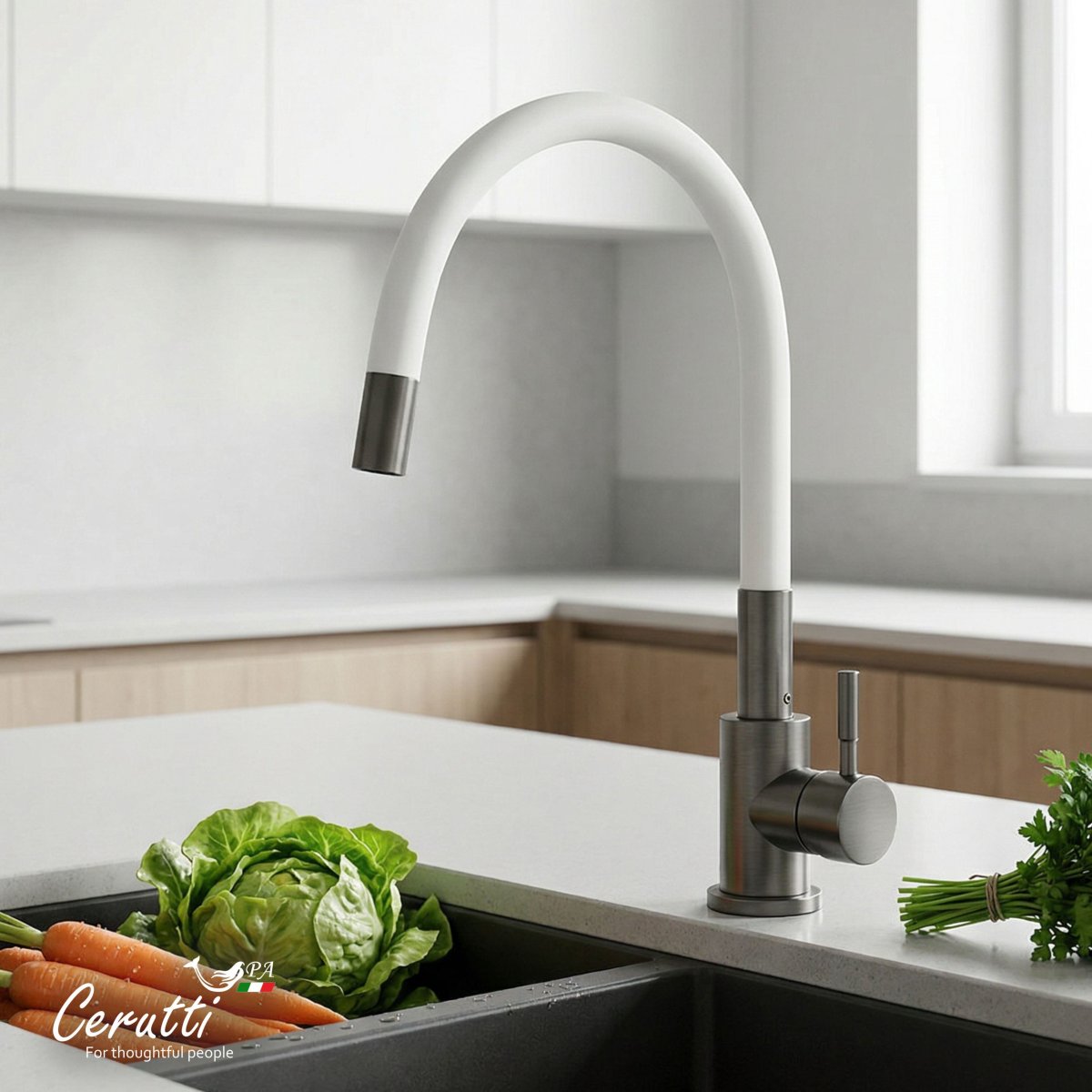 Смеситель для кухни Ceruttispa АТЭНА GG-W (ATENA GG-W) из нержавеющей стали, цвет графит, излив гибкий белый