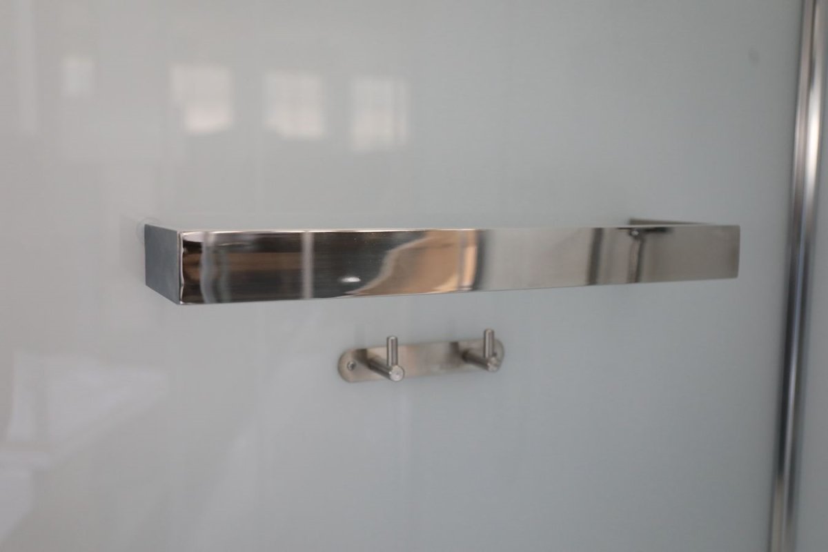 Душевая кабина Ceruttispa Vima101, тропический душ, закрытая, 100х100х215