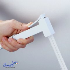 Гигиенический душ Ceruttispa РЕЗИЯ (RESIA) SHW белый, шланг 120 см