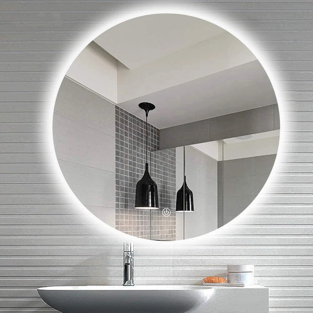 зеркало с подсветкой в интерьере ванной